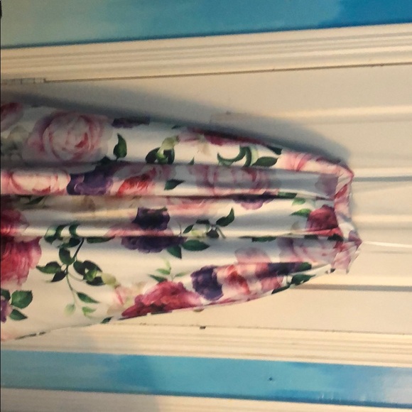 Prom dress - Picture 3 of 8